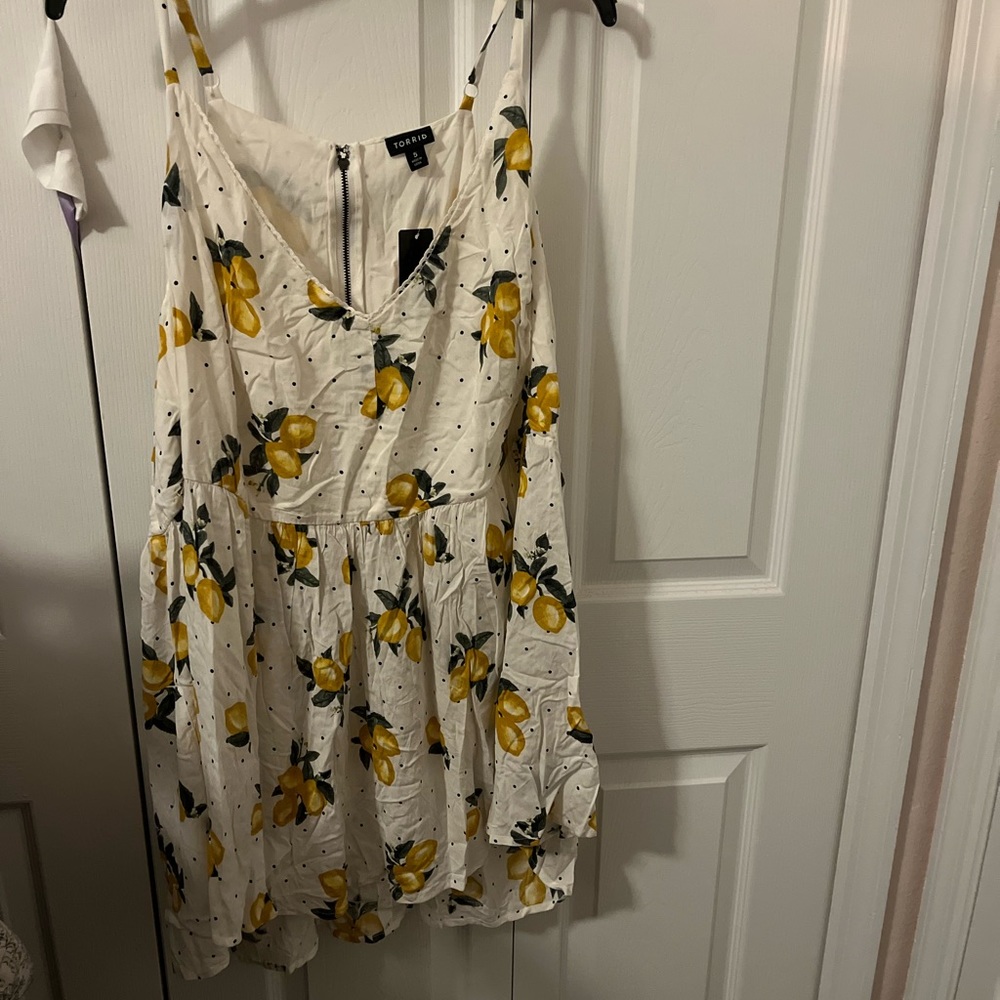 Nwt Torrid Lemon 🍋 babydoll top